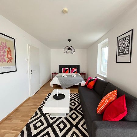 Penthouse Near Central Station With Free Parking Wien Exteriör bild