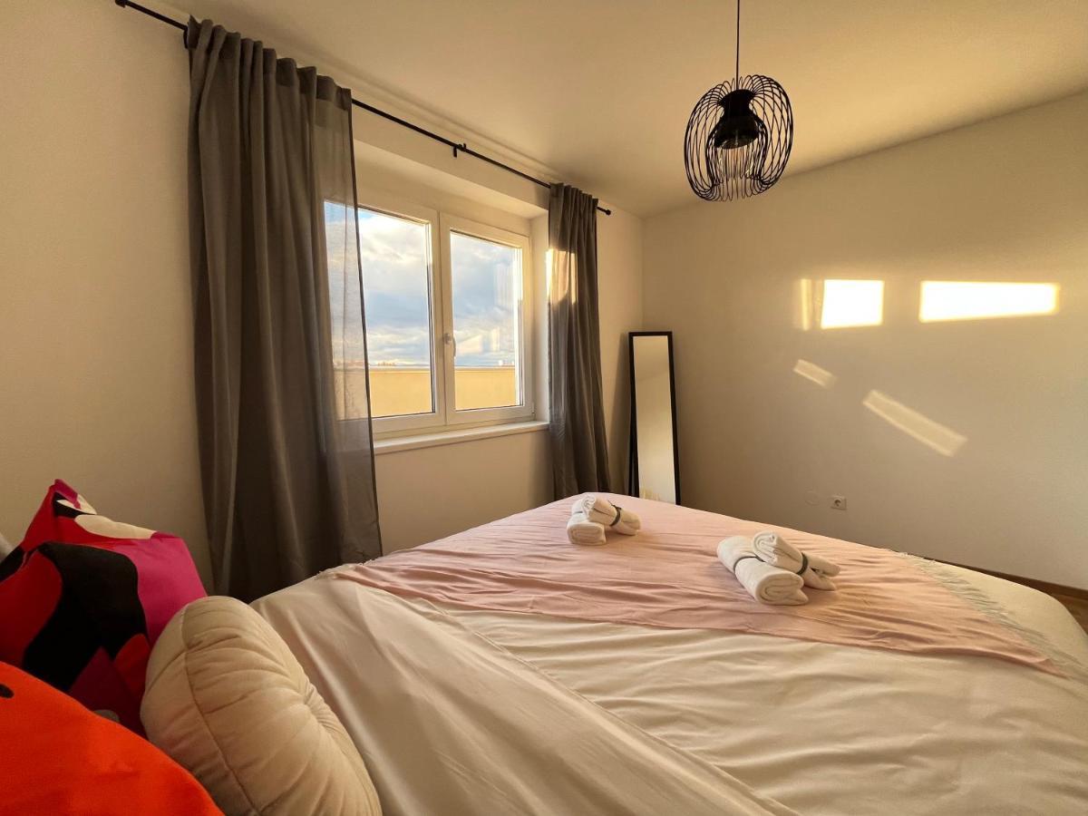 Penthouse Near Central Station With Free Parking Wien Exteriör bild